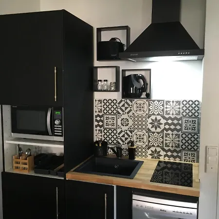 Apartment 15